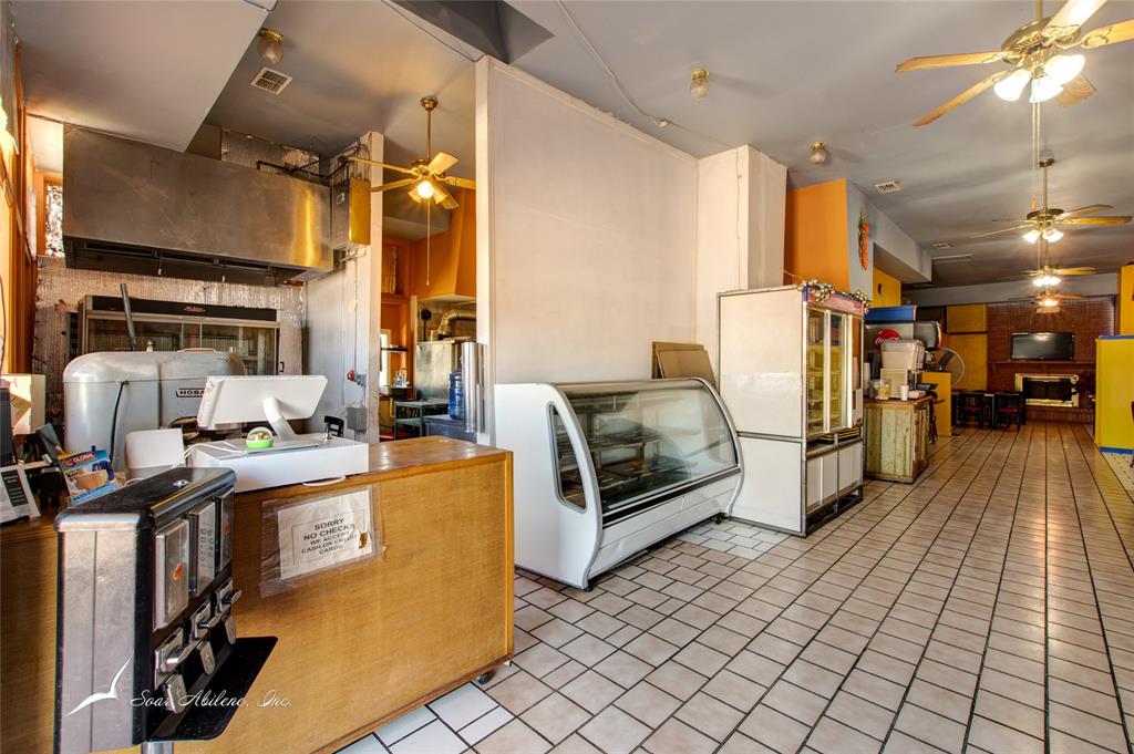 2501 Ambler Avenue Property Photo 9
