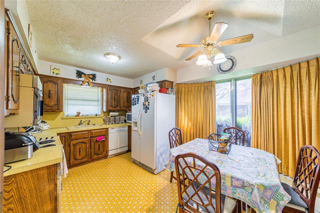 931 Rock Canyon Drive Property Photo 11