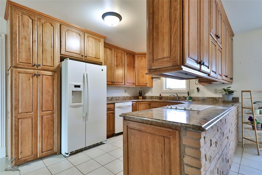 12 Mission Hills Property Photo 18