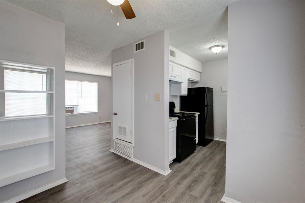 2410 N Willis Street Property Photo 7