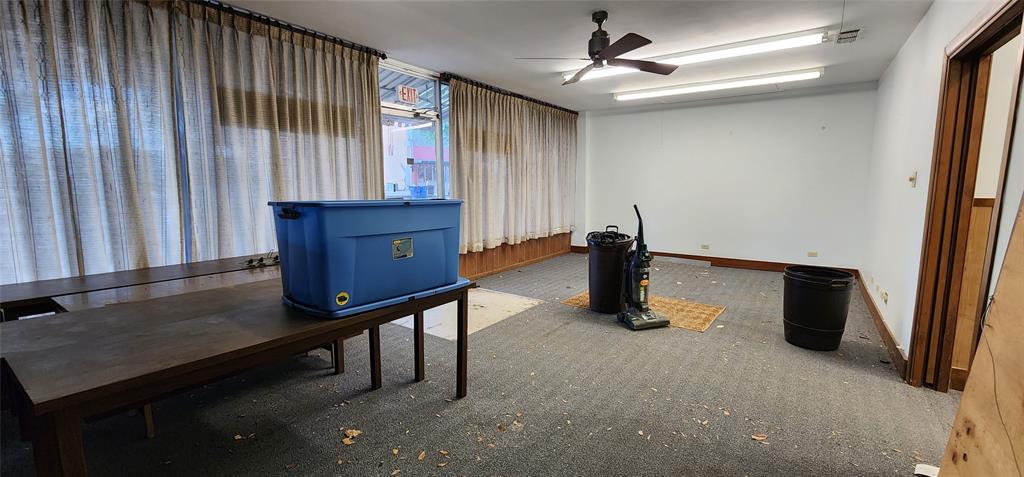 108 E Commerce Street Property Photo 6