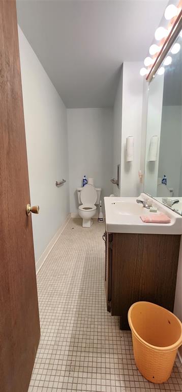 108 E Commerce Street Property Photo 24