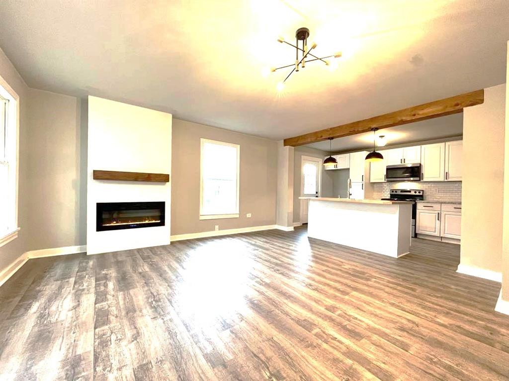 482 College Property Photo 4