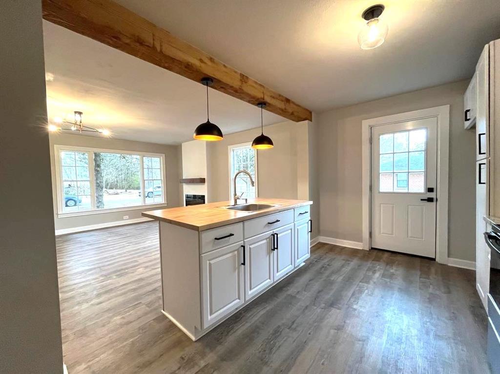 482 College Property Photo 7