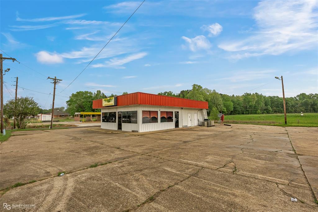 1100 Main Street