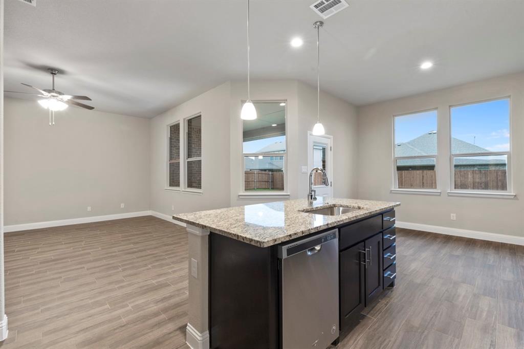 3810 Millcreek Drive Property Photo 6
