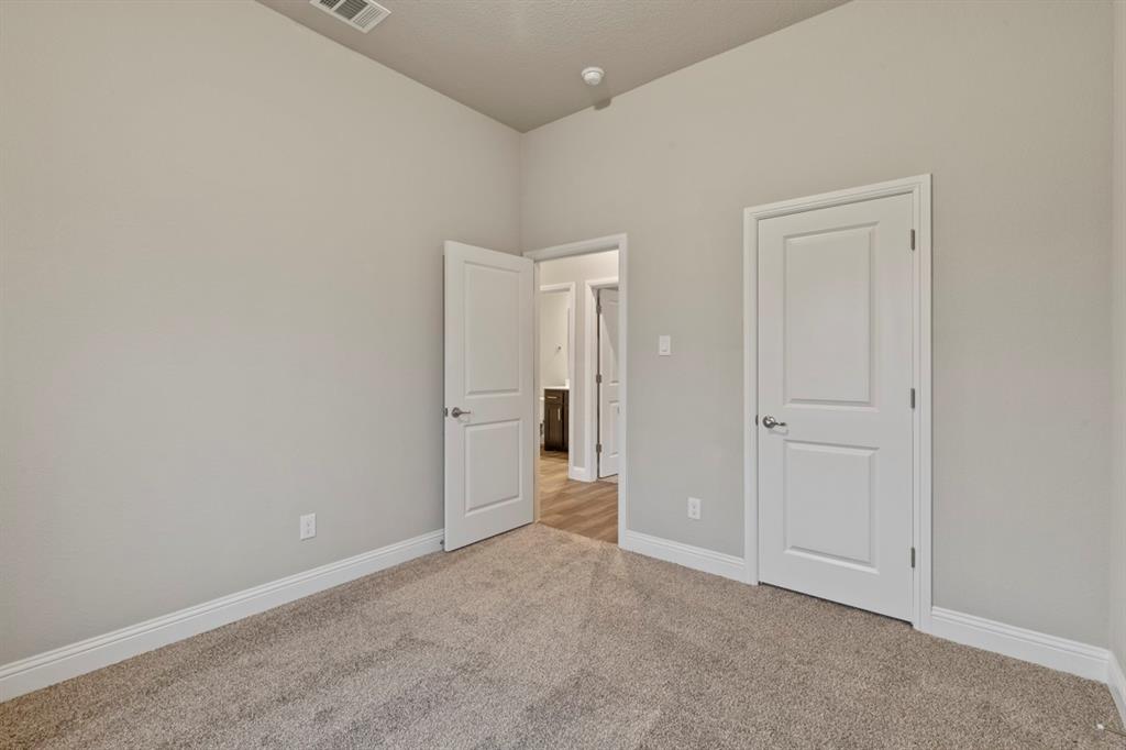 3810 Millcreek Drive Property Photo 24