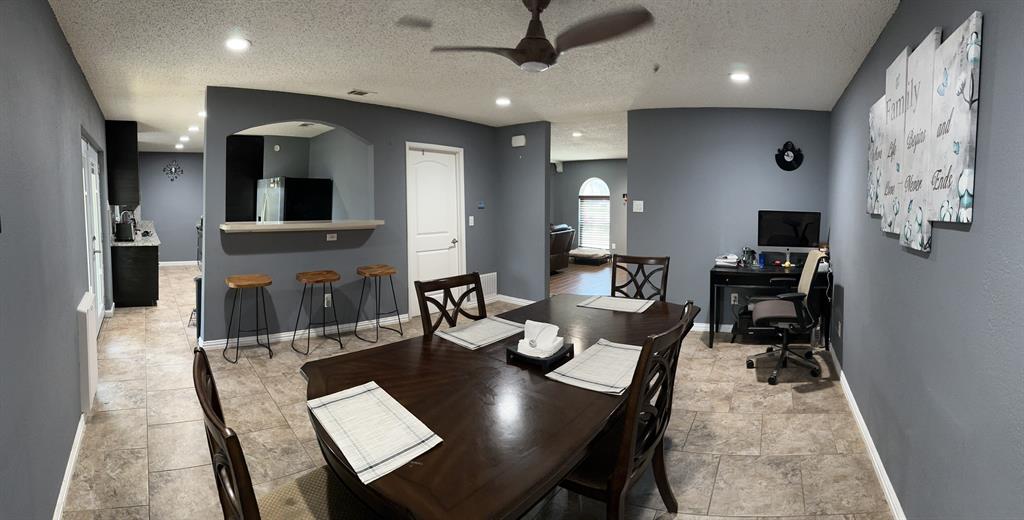 1013 Las Flores Court Property Photo 12