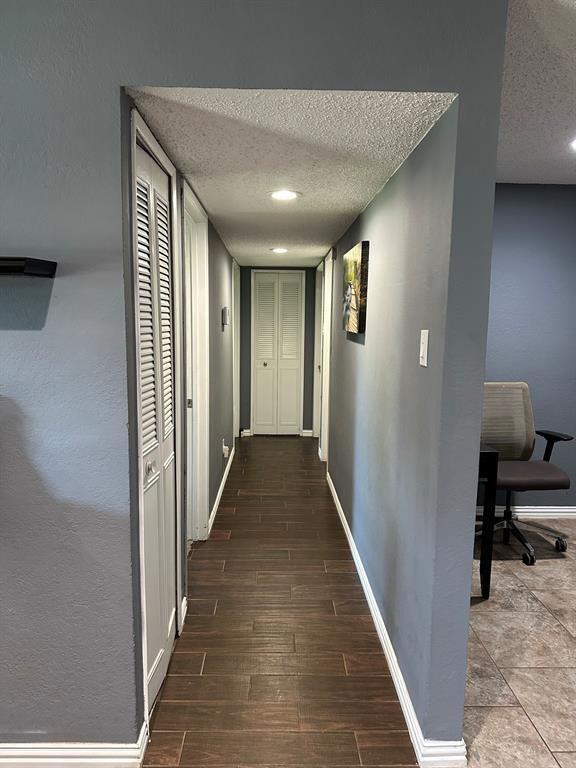 1013 Las Flores Court Property Photo 23