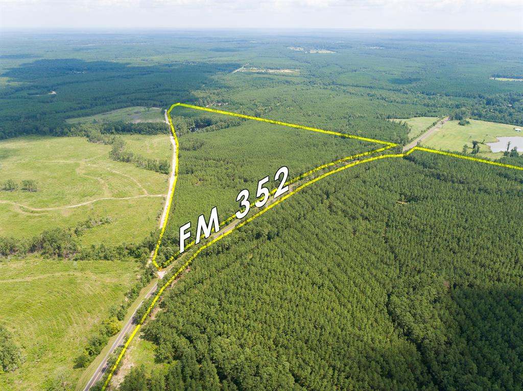 0000000 Fm 352 Property Photo 4