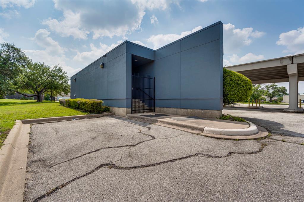 1100 Milby Road Property Photo 23