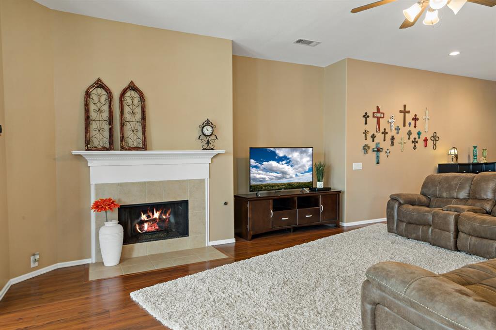 7016 Alcala Property Photo 5