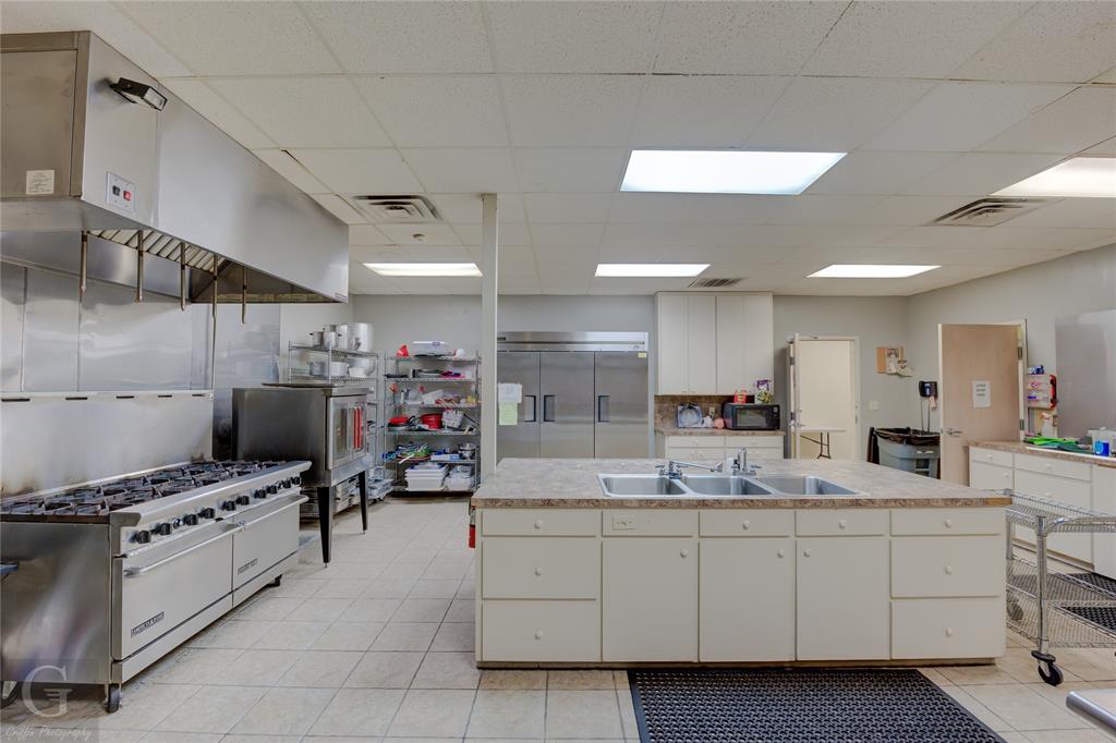 2125 Airline Drive Property Photo 26