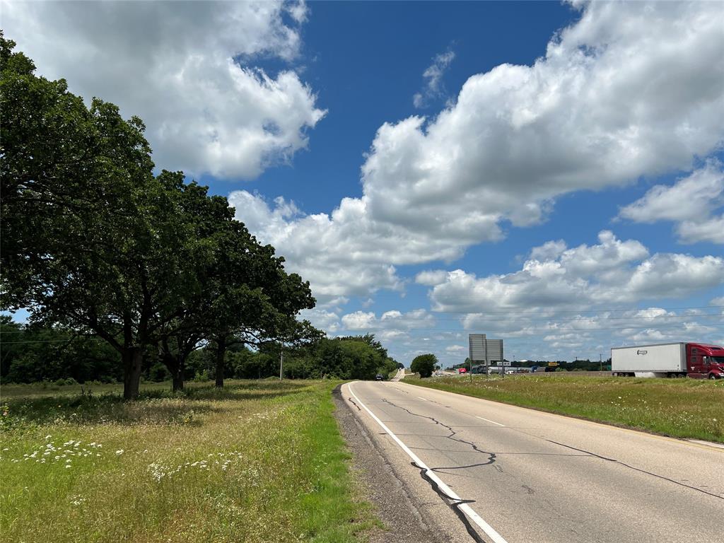 28acres W Interstate 30 Road Property Photo 13