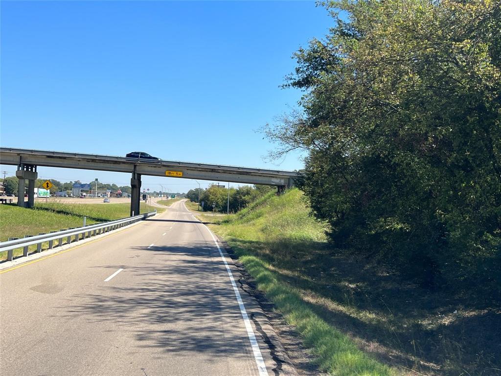 28acres W Interstate 30 Road Property Photo 17