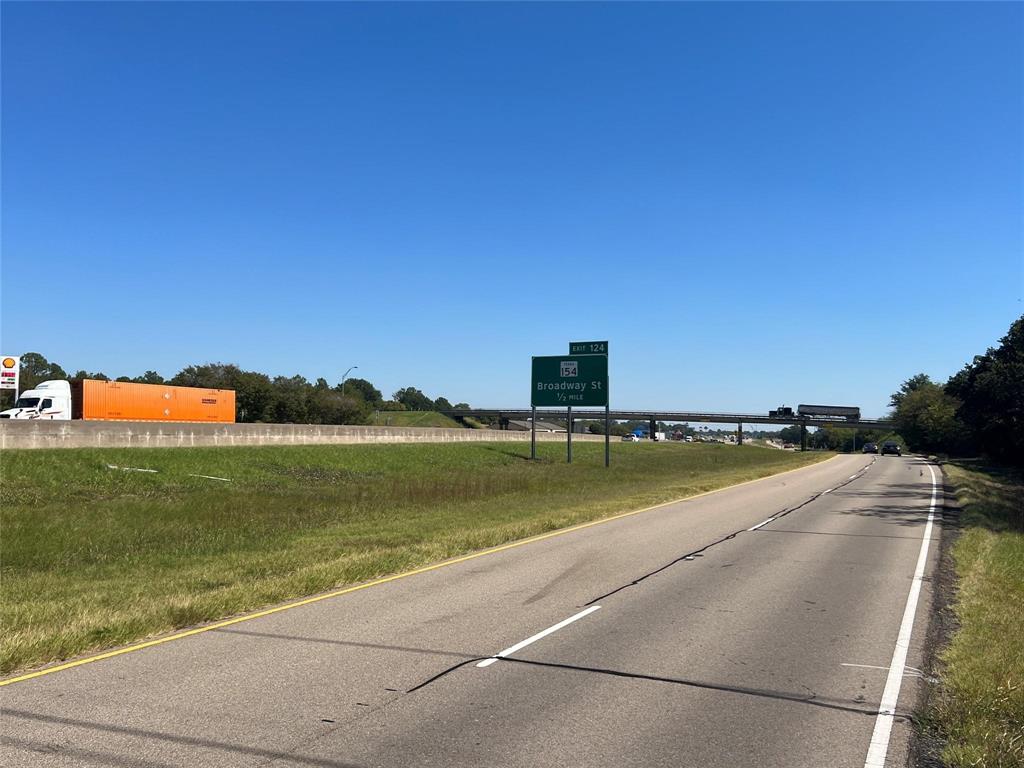 28acres W Interstate 30 Road Property Photo 21