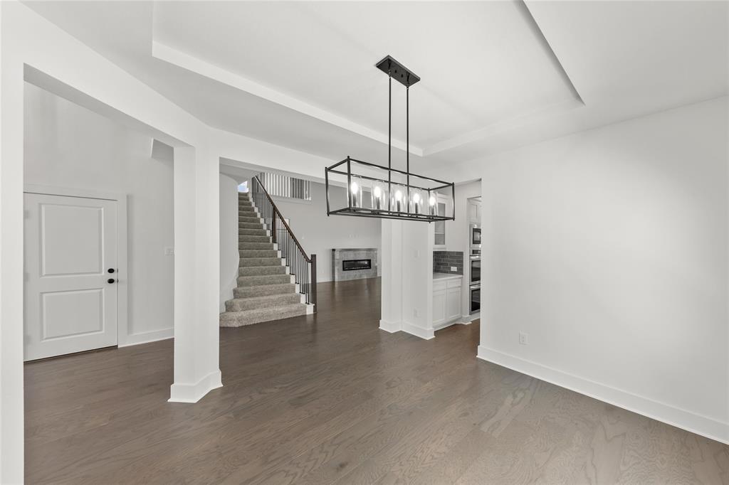 671 Majestic Oak Lane Property Photo 6