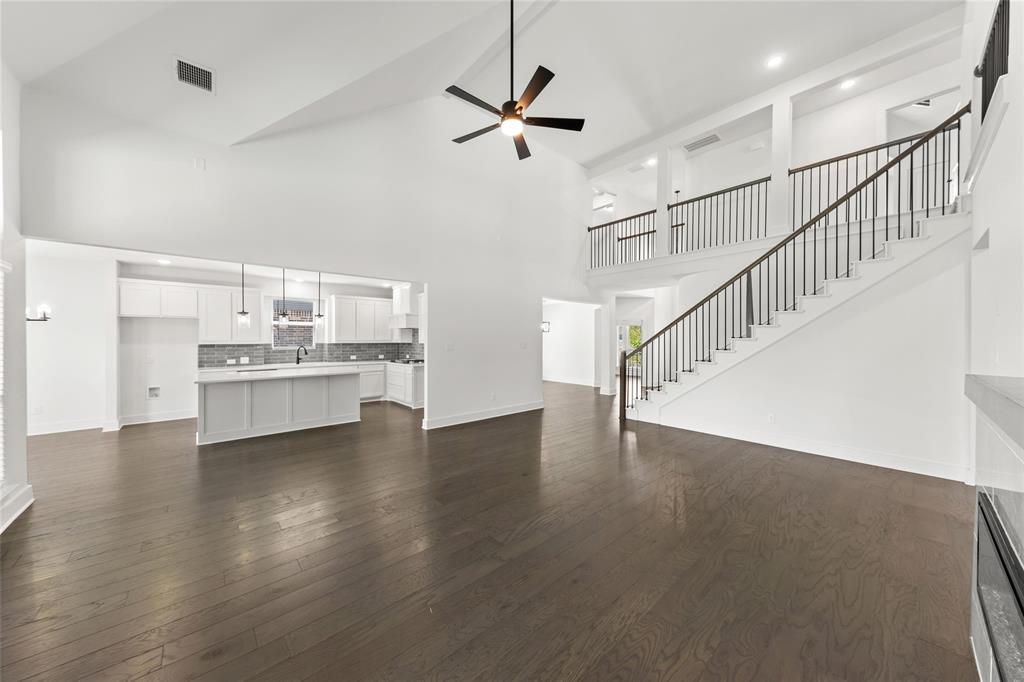 671 Majestic Oak Lane Property Photo 14