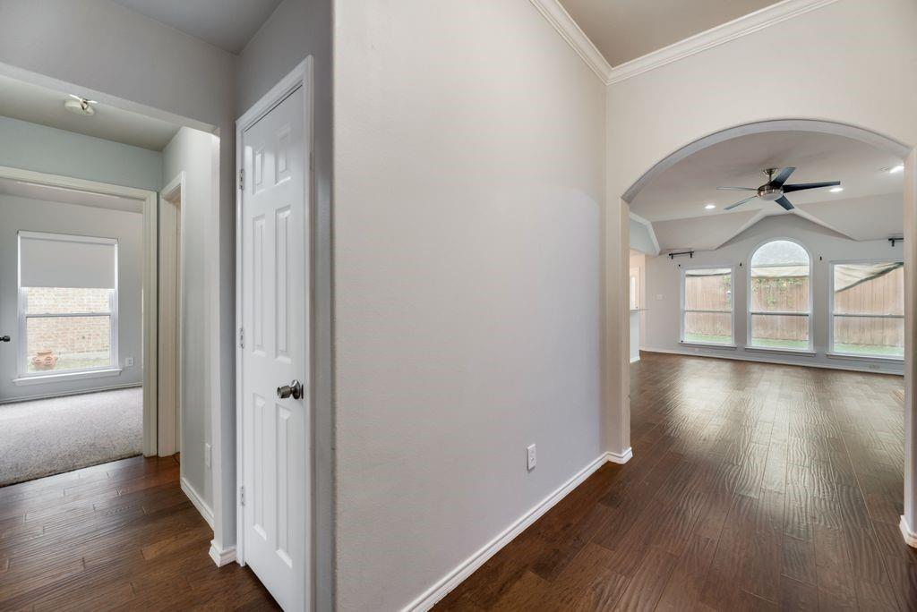 5517 Hill Haven Court Property Photo 5