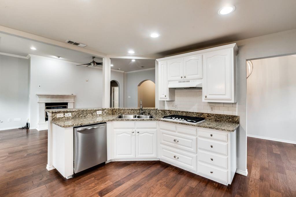 5517 Hill Haven Court Property Photo 10