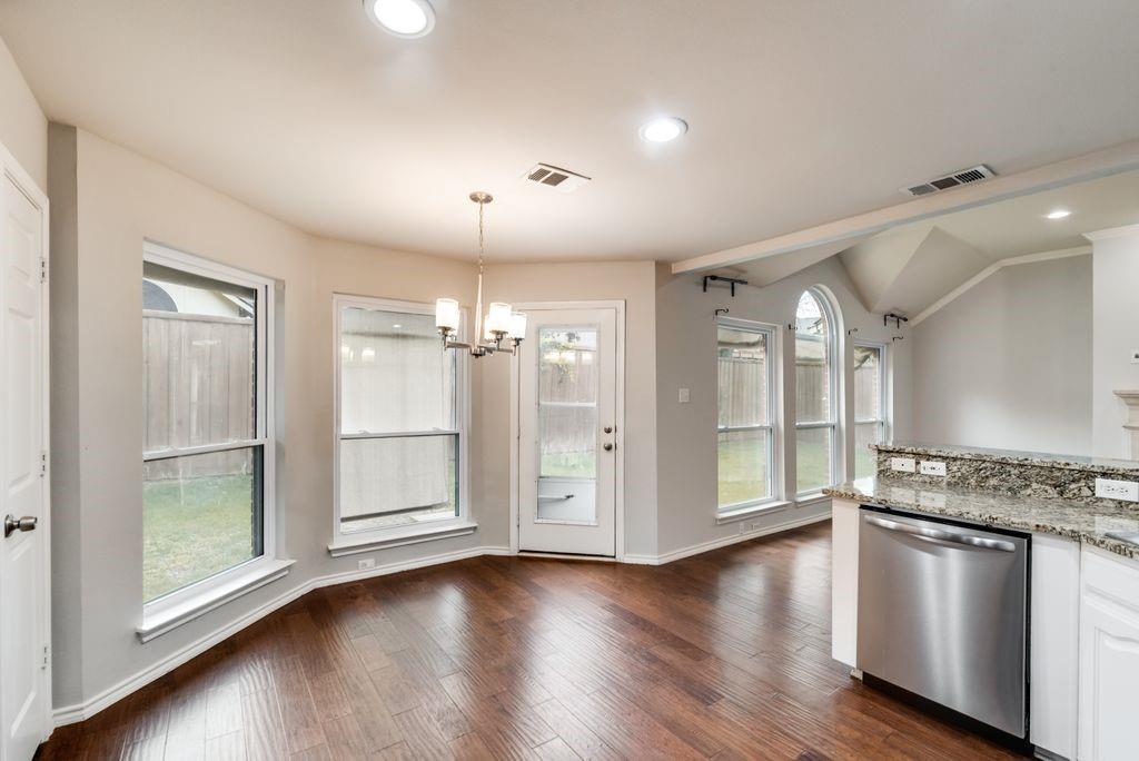 5517 Hill Haven Court Property Photo 11