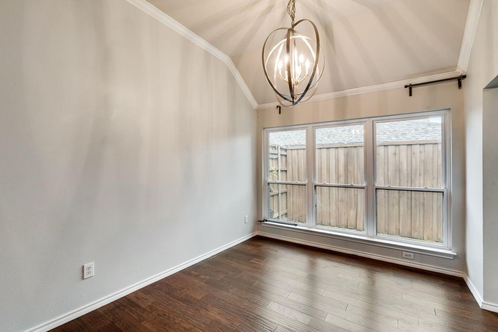 5517 Hill Haven Court Property Photo 12