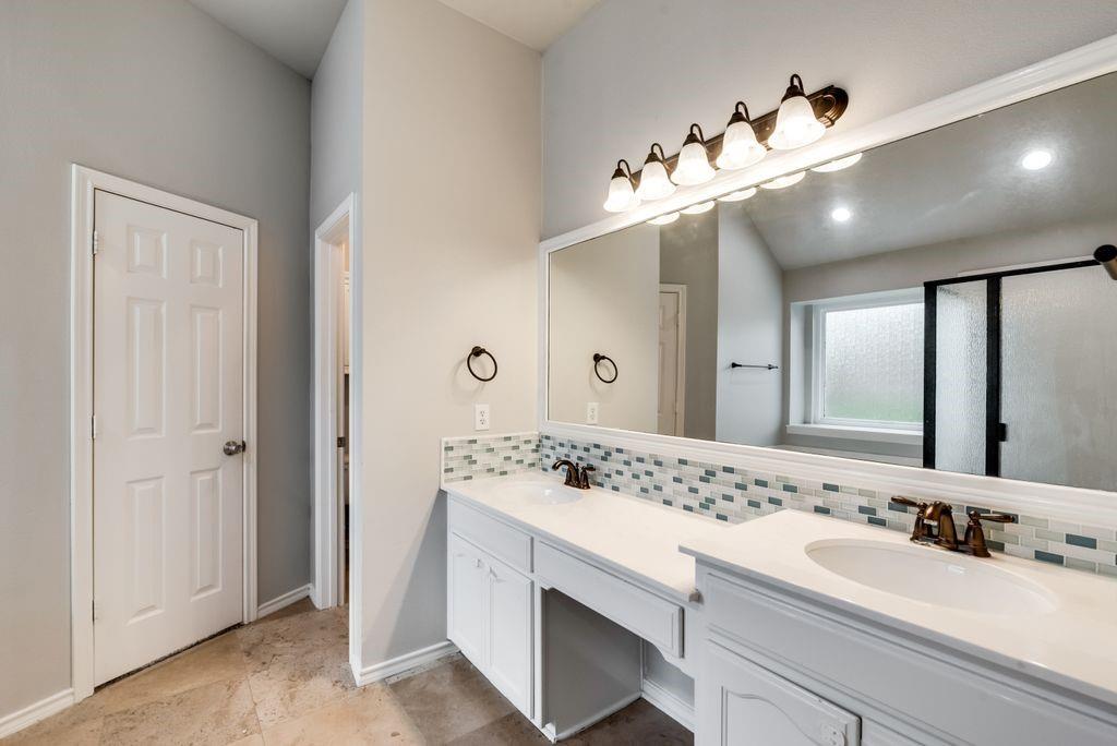 5517 Hill Haven Court Property Photo 14