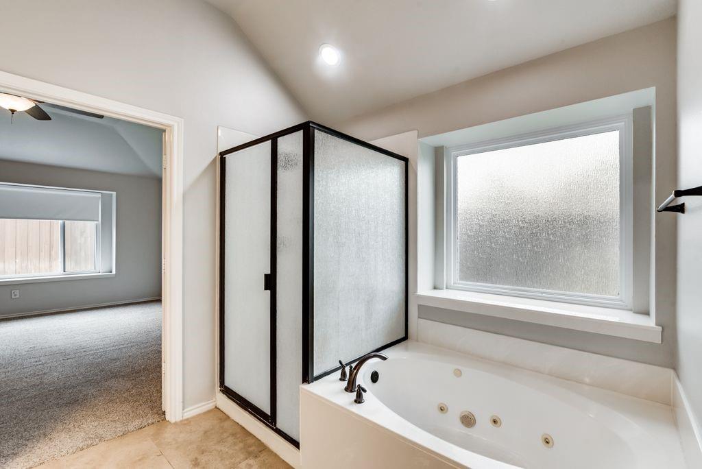 5517 Hill Haven Court Property Photo 15