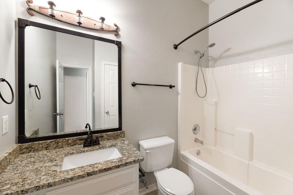 5517 Hill Haven Court Property Photo 19
