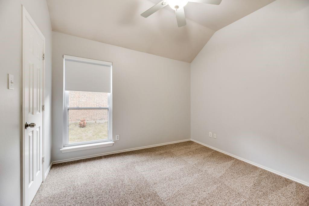 5517 Hill Haven Court Property Photo 20