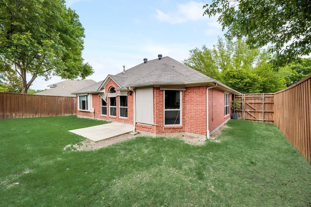 5517 Hill Haven Court Property Photo 23