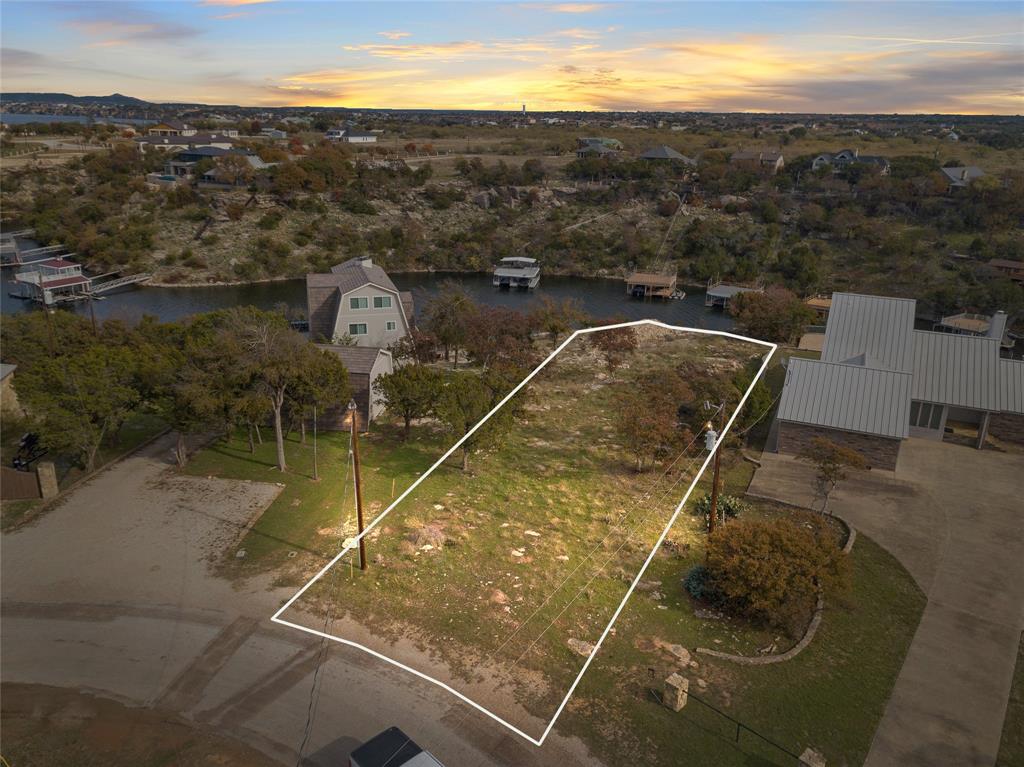 1040 Bluff Creek Pt Property Photo 1