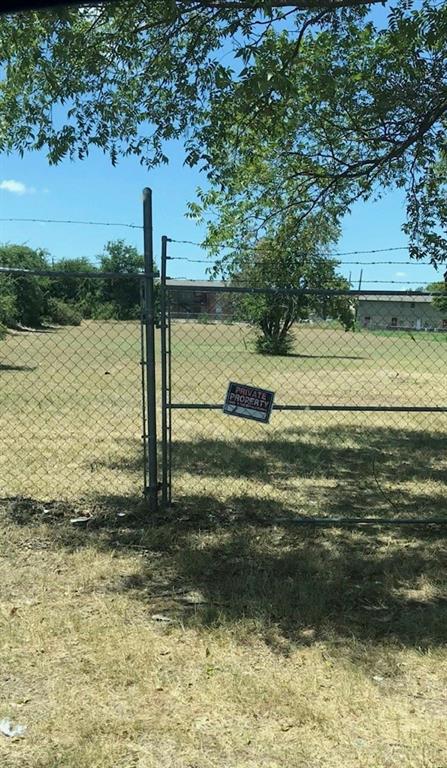 900 S Second Avenue Property Photo 8