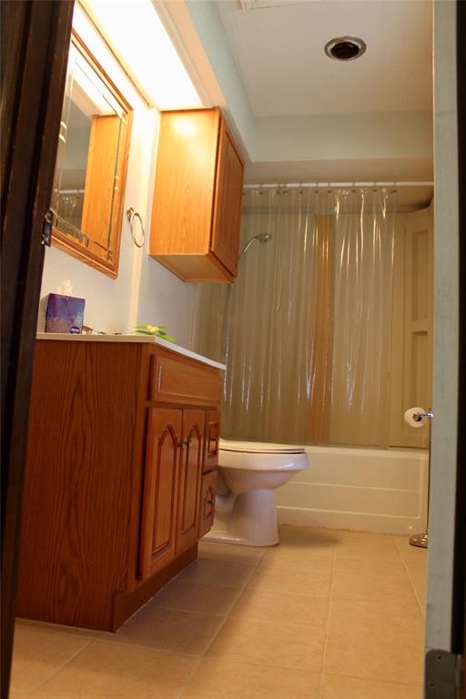 7820 Fm 1391 Property Photo 4