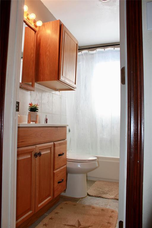 7820 Fm 1391 Property Photo 7