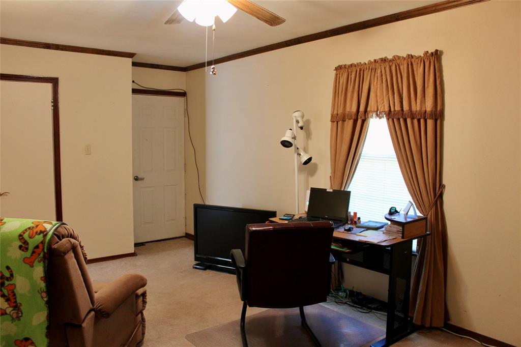 7820 Fm 1391 Property Photo 10