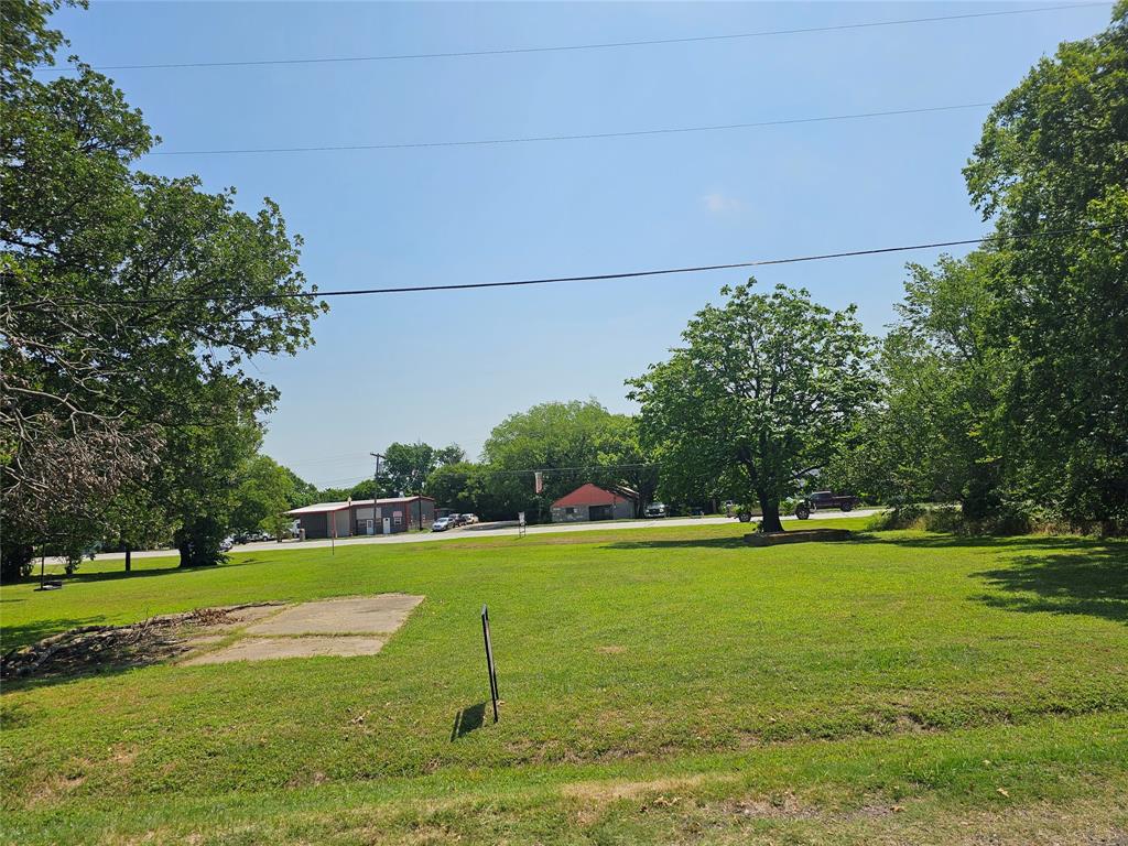1901 N Kaufman Street Property Photo 1