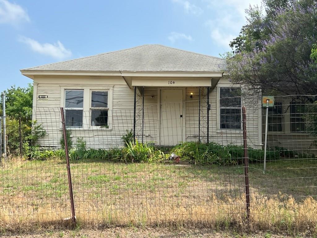 104 Daugherty Street Property Photo