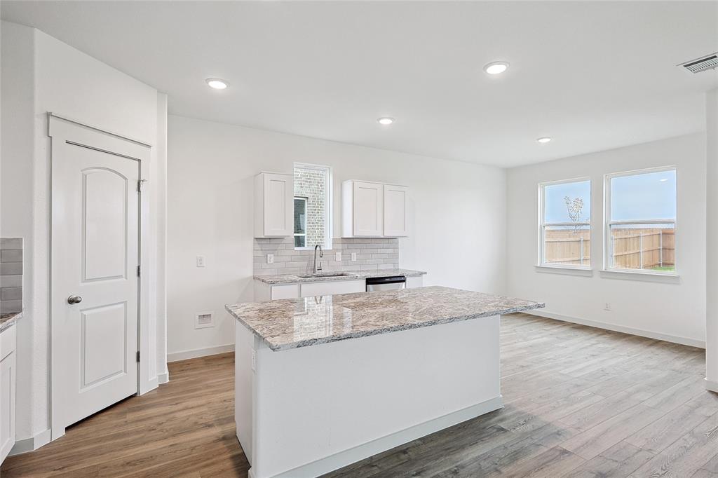 1106 Arborwood Drive Property Photo 4