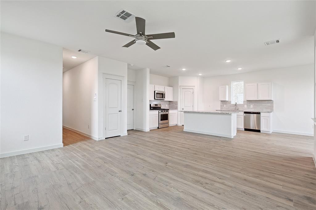1106 Arborwood Drive Property Photo 7