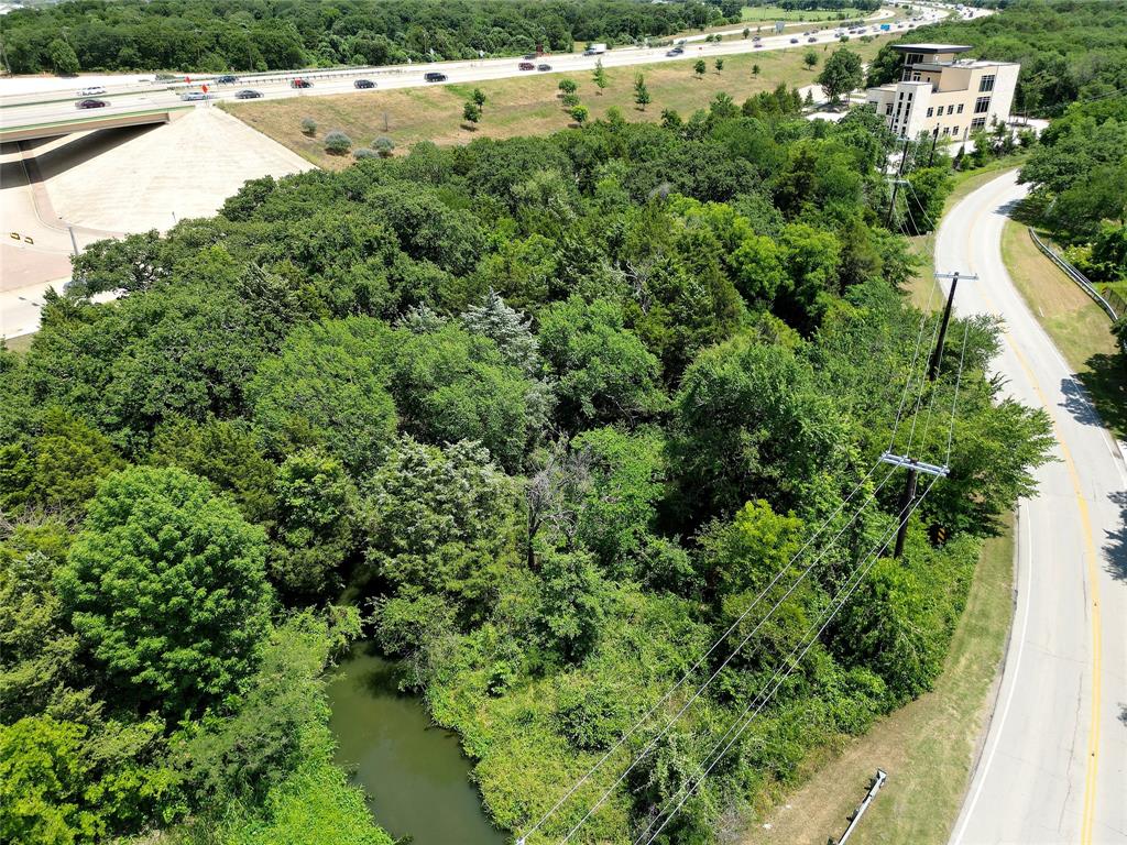 2201 Shady Oaks Drive Property Photo 1