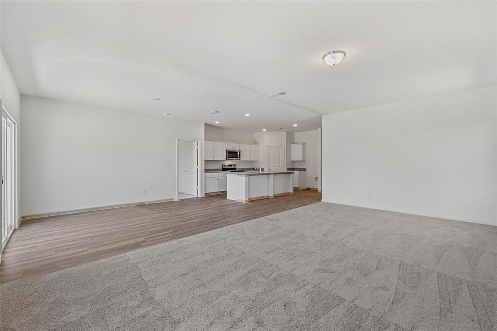 10300 Castle Lyons Lane Property Photo 3