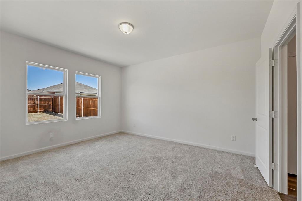 10300 Castle Lyons Lane Property Photo 4