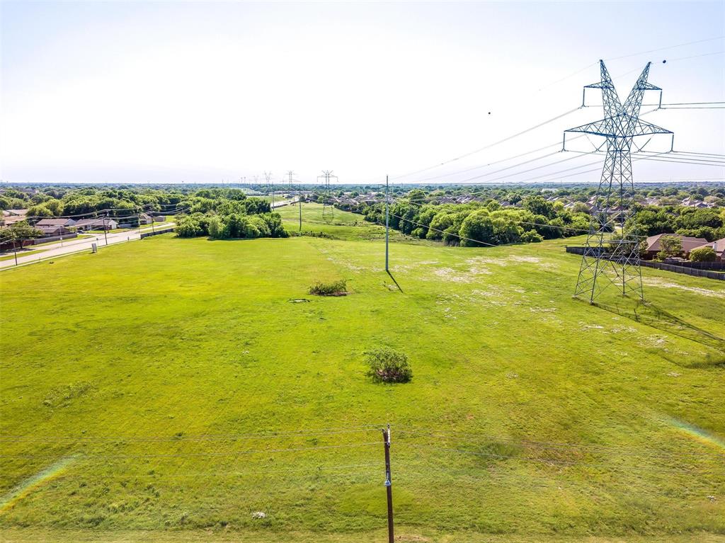 908 Polo Road Property Photo 3