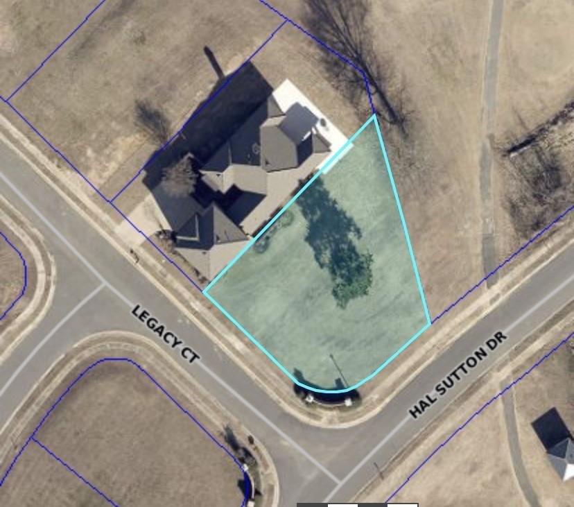 2 Legacy Court Property Photo 1