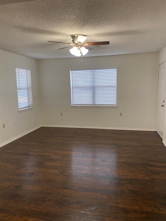 384 W Van Alstyne Parkway Property Photo 2