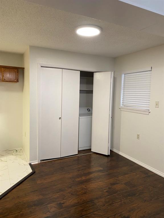 384 W Van Alstyne Parkway Property Photo 8