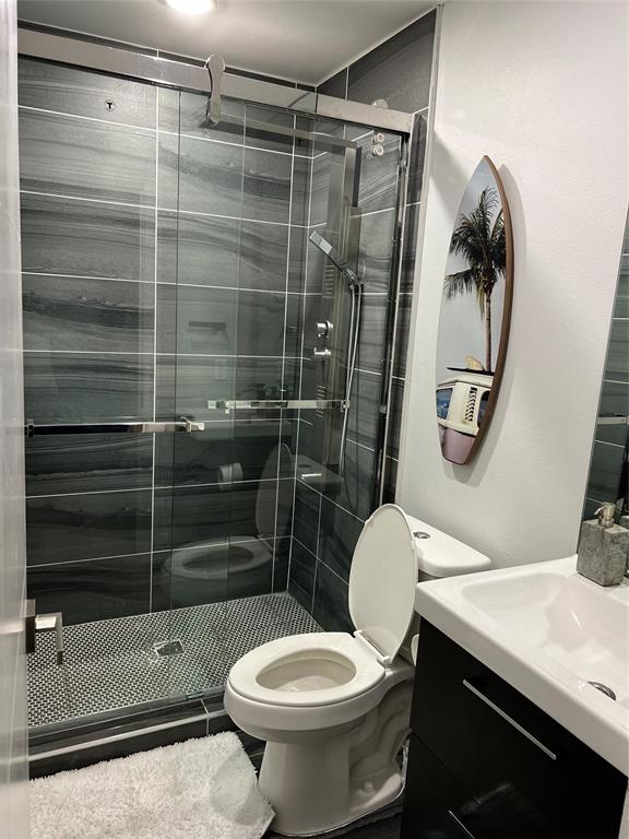 1415 Bennett Avenue 201 Property Photo 3