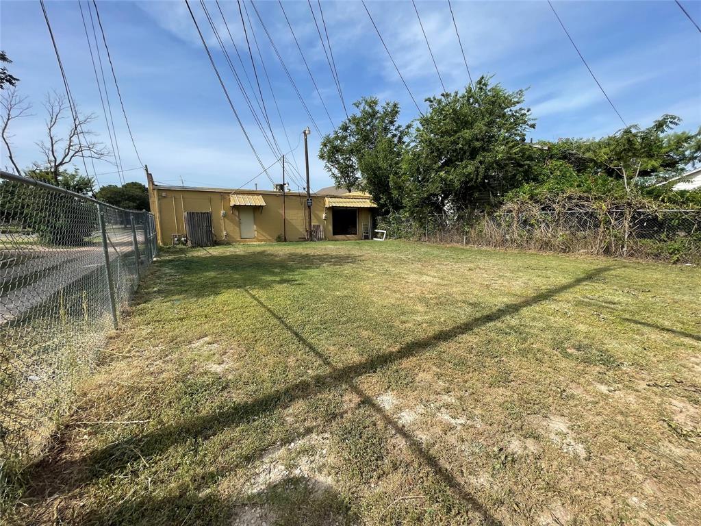 1926 N 1st Street Property Photo 11