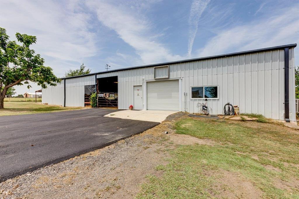 160 Howell Road Property Photo 8